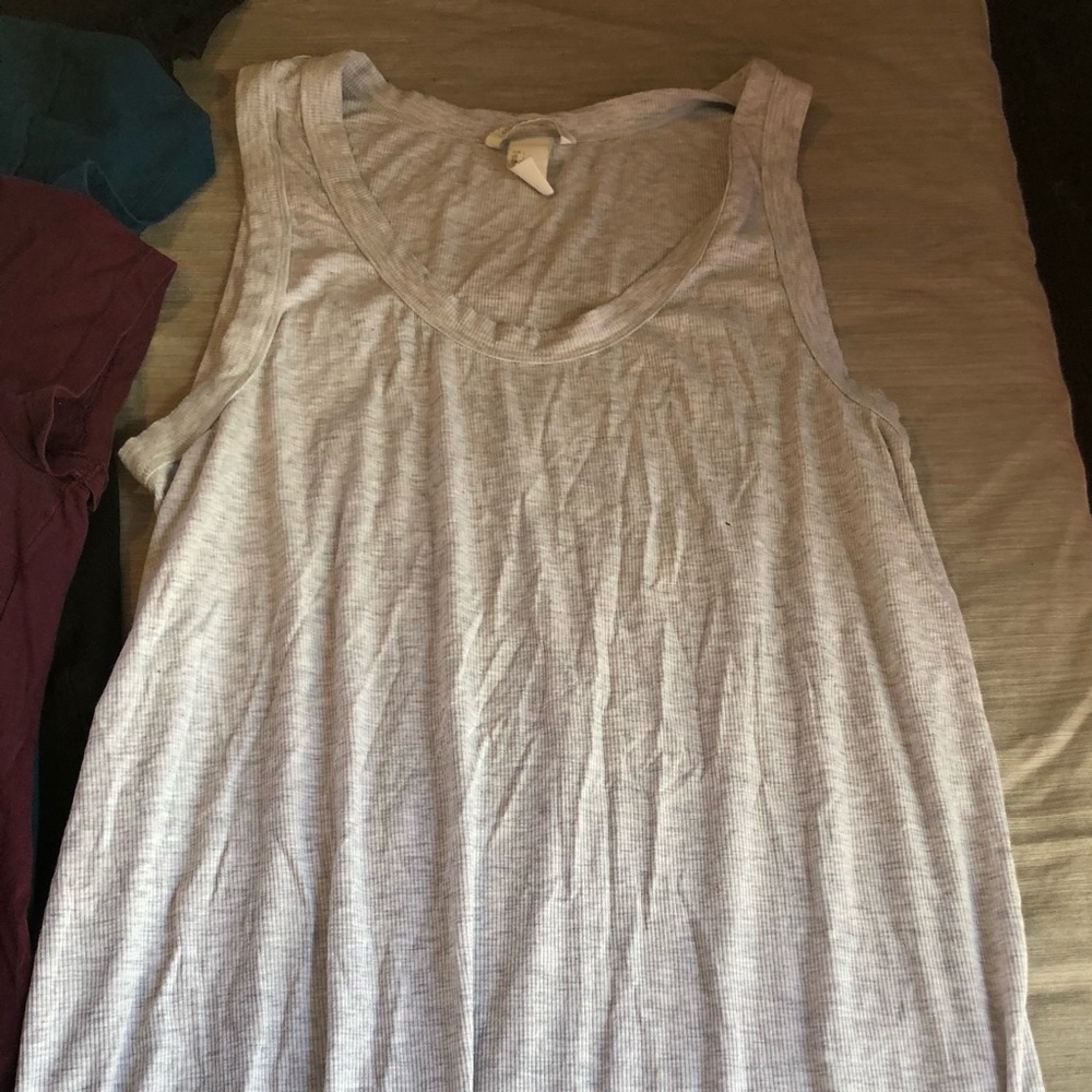 Two pack maternity shirts